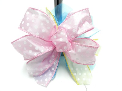 How to make a bow out of ribbon