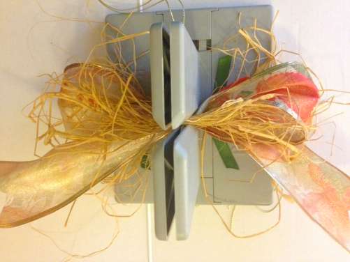 Thanksgiving Decor: How to make a Ribbon Wreath