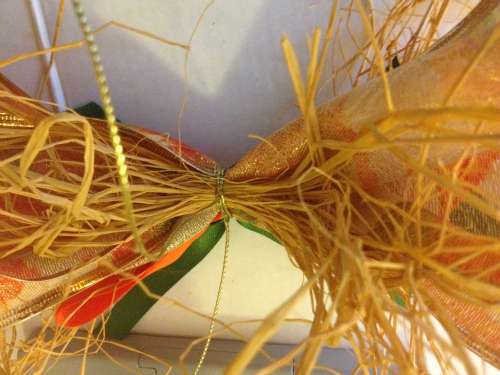 Thanksgiving Decor: how to make a decor wreath step by step