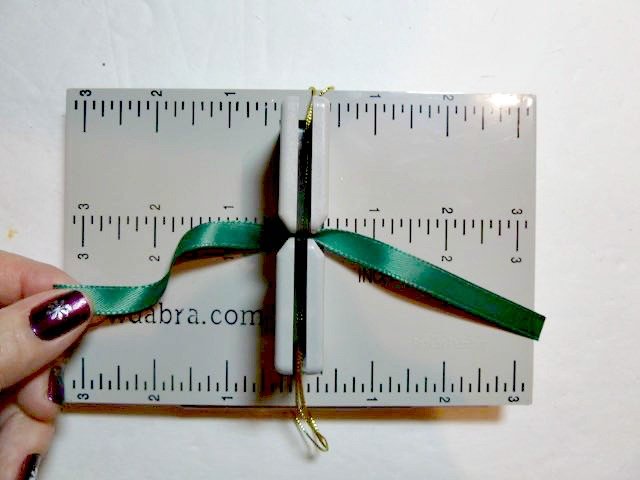 It's a Hoot! Owl Kids Craft for Thanksgiving Guests Bow maker tool