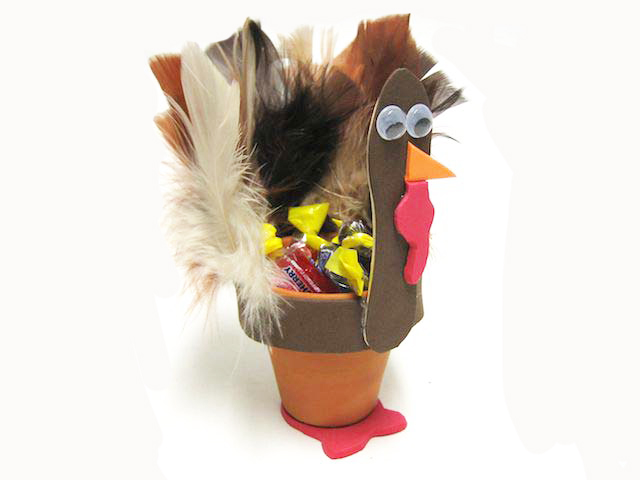 Thanksgiving Gifts: Handmade Turkey Candy Dish Thanksgiving treat and party favor ideas
