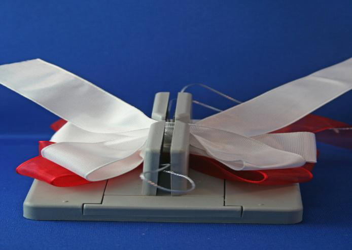 how to make a gift bow