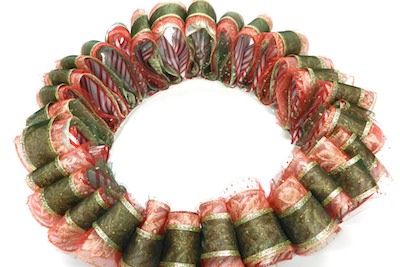 Making Christmas large Bows 