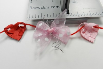 Valentine’s Day Bows Garland 