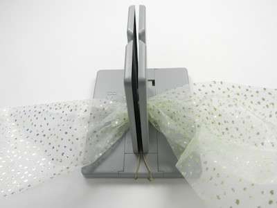 Make a Fun and Colorful Mardi Gras Wreath from bead