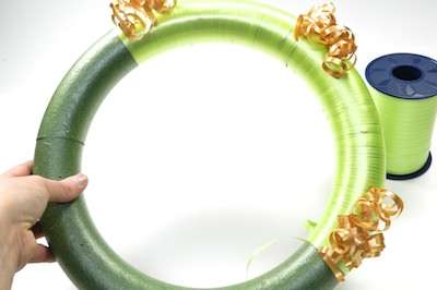 How to make a wreath bow