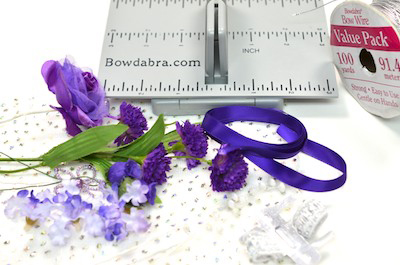 How to Make a Mini Bowdabra Wrist Corsage 1_edited-1