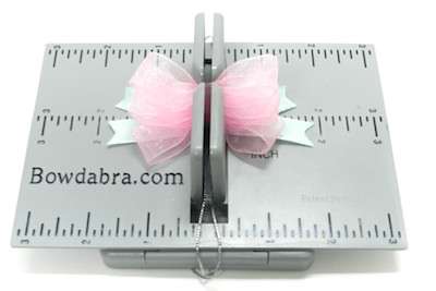 {Back-to-School Craft} Design Your Own Homework Folder 10 School work folder with Bow