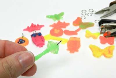 {Back-to-School Craft} Hot Glue Backpack Charms 4 (1) how to make DIY Crafts for Kids