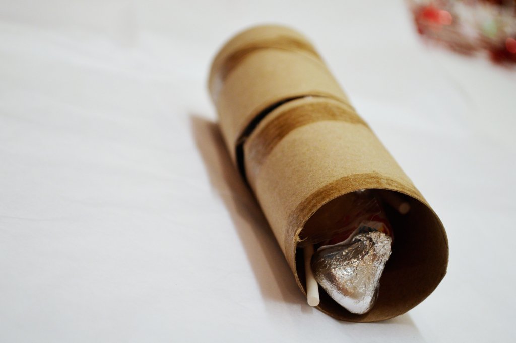 how to make Kids Crafts Candy Crackers