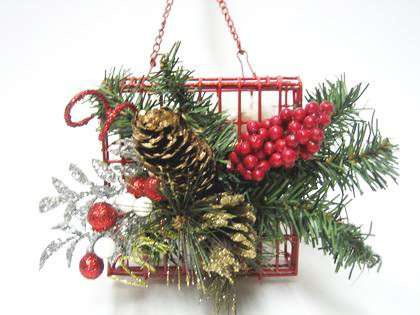 Christmas Bird Feeder Gift with Bowdabra Bow