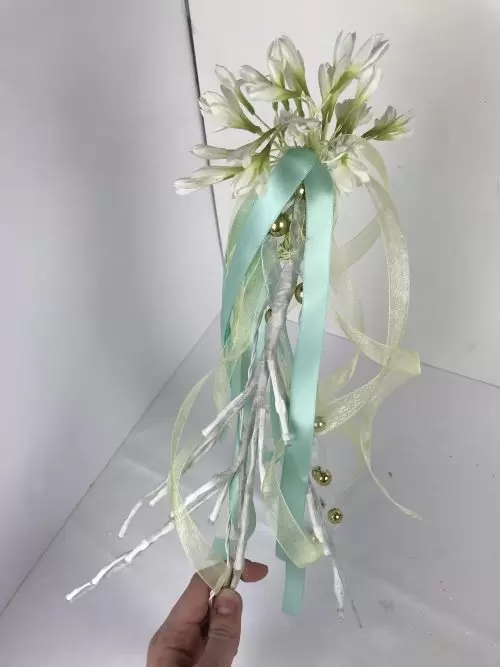How to make lighted flower girl wand
