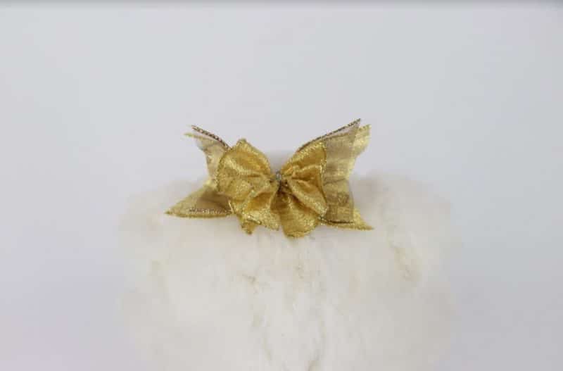 PRETTY GOLDEN HAT BOW