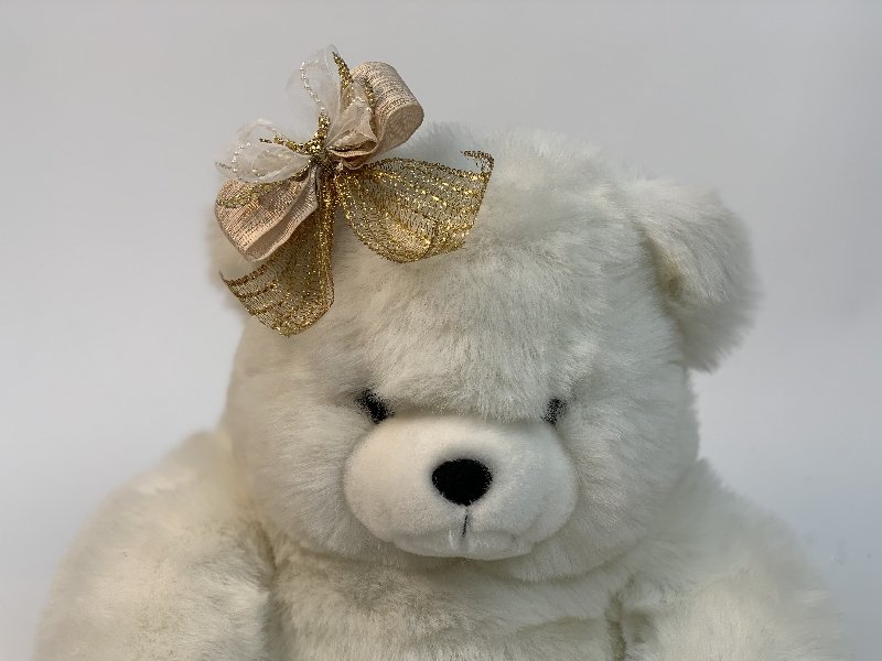 cute and pretty ponytail holder bow