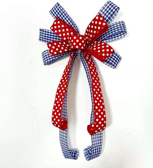 A Double-ribbon Bow