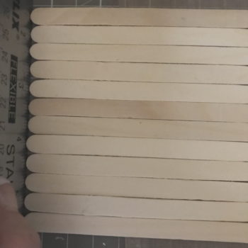 Line up Craft Sticks