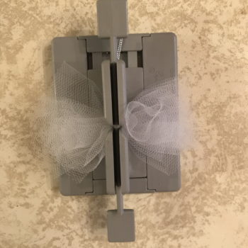 Compress Tulle with Wand