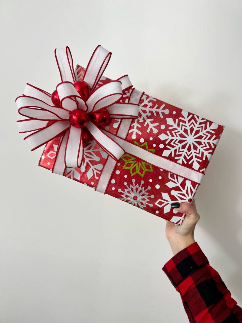 Easy DIY Christmas Gift Wrapping Ideas Bowdabra