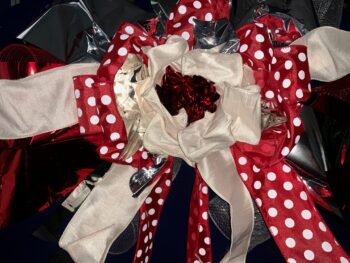 DIY Valentine’s Day Door Swag