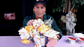 Bowdabra DIY Easter lantern swag