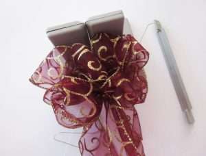 Want to make a rose bouquet extra special? Add a big beautiful Bowdabra bow