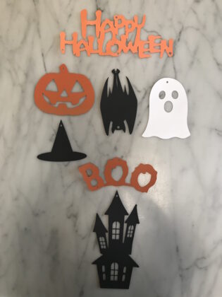 Arrange Halloween Mobile Elements