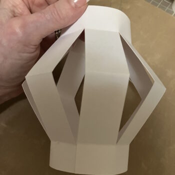 Overlap Edges to Form Lantern