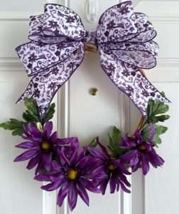 How to make an elegant Willow Wreath with Bowdabra