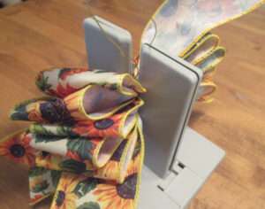 Colorful fall bow