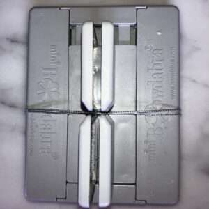 Bow Wire Crosswise in Mini Bowdabra