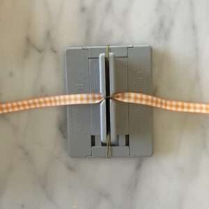 Add Ribbon Tie to Mini Bowdabra