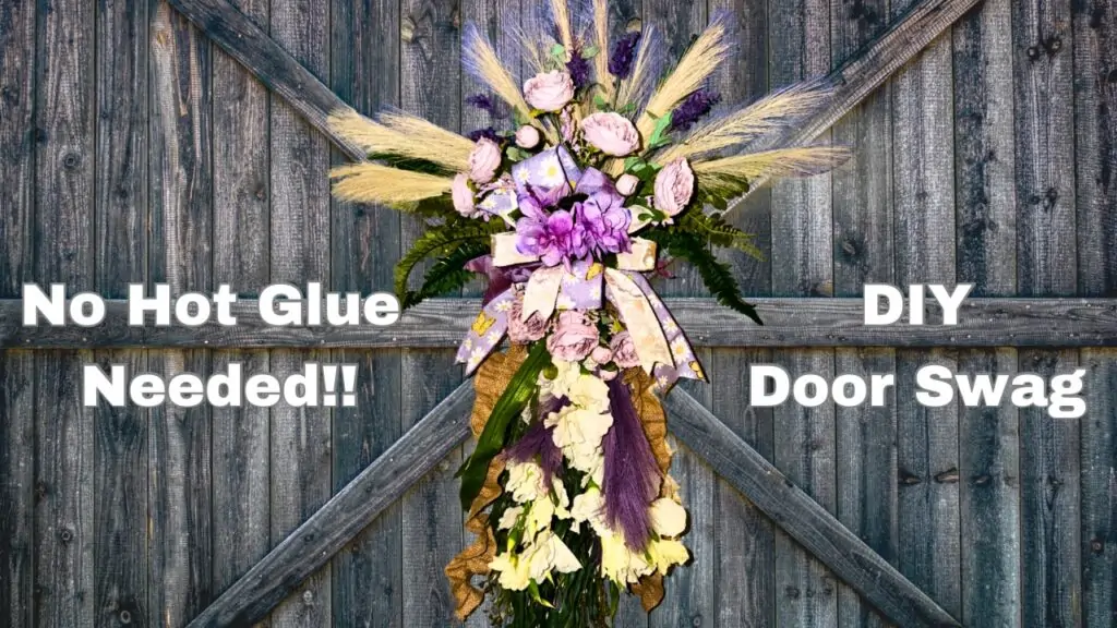 Video DIY – How to make a gorgeous no-glue door swag