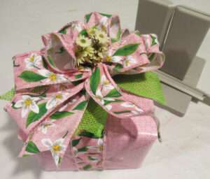 lovely gift bow