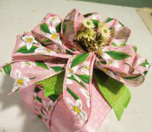 lovely gift bow
