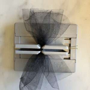 Scrunch Tulle into Mini Bowdabra