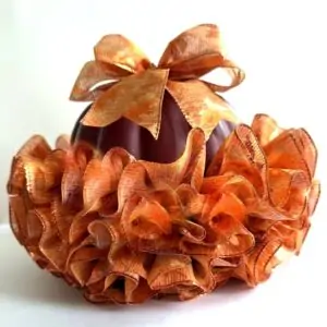 How to Make an Adorable Ruffle Ribbon Pumpkin and Bow