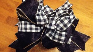 Checked-bowdabra-92-steph-ackerman